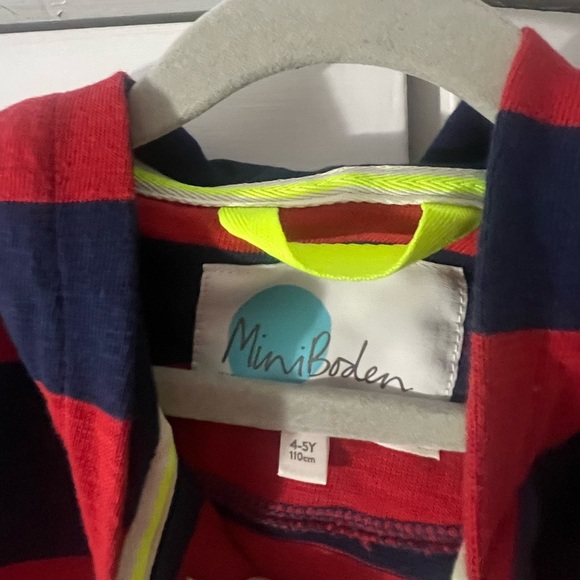 Mini Boden Red Navy Striped Hoodie with Yellow Accent Hooded Rugby 4-5Y 💯 Cotton - Picture 6 of 8